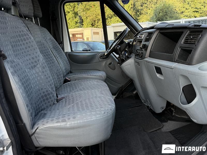 2011 Ford Transit — Miniatură 12