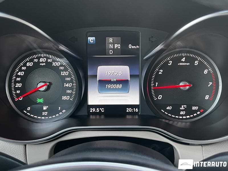 2016 Mercedes C 300 — Miniatură 11