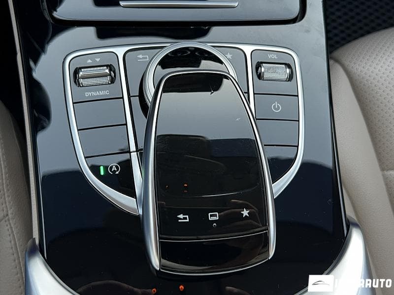 2016 Mercedes C 300 — Miniatură 12