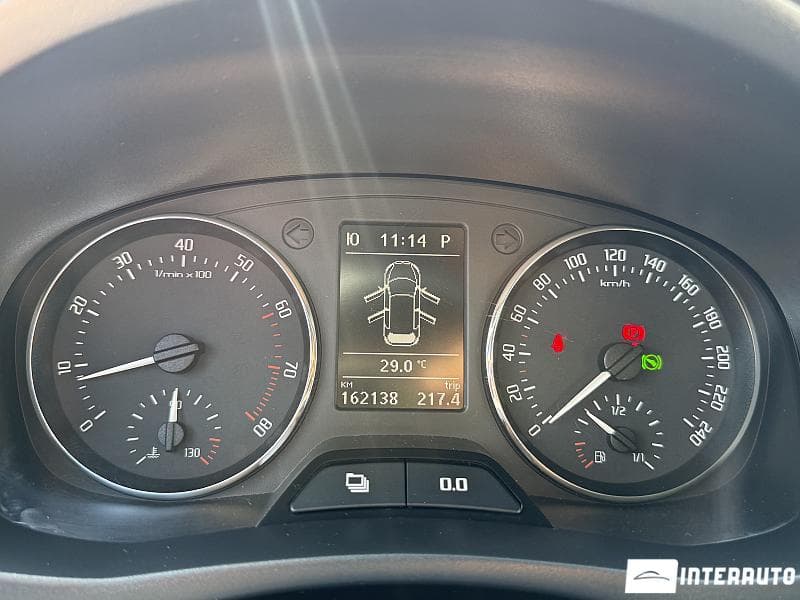 2012 Skoda Fabia — Miniatură 8