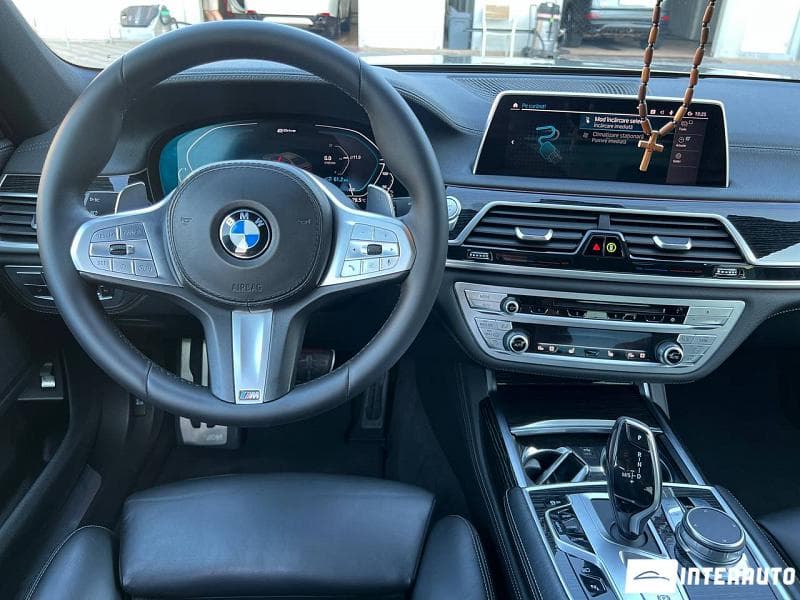 2019 BMW 745e — Miniatură 10