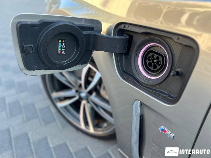 2019 BMW 745e — Miniatură 29