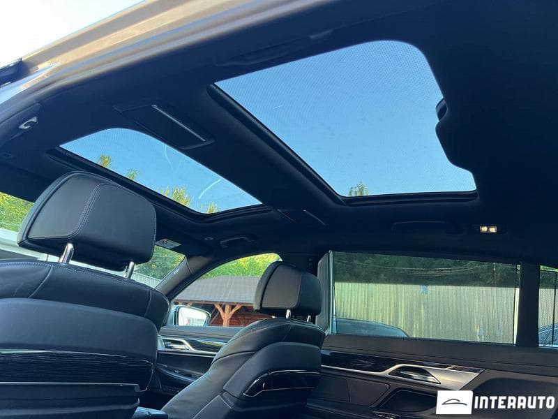 2019 BMW 745e — Miniatură 24