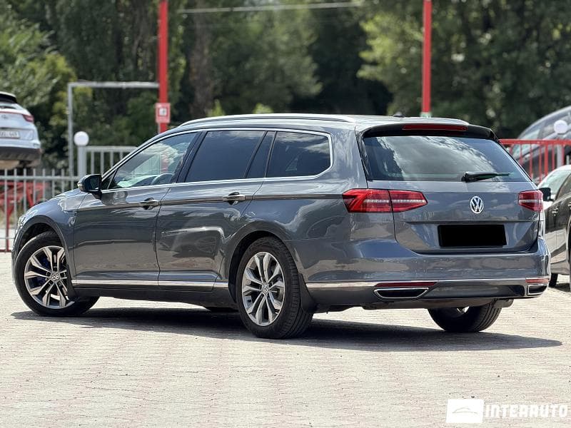 2016 Volkswagen Passat GTE — Miniatură 3