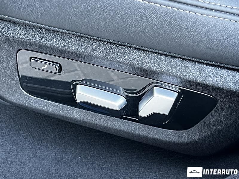 2023 BMW X7 4.0d — Miniatură 26