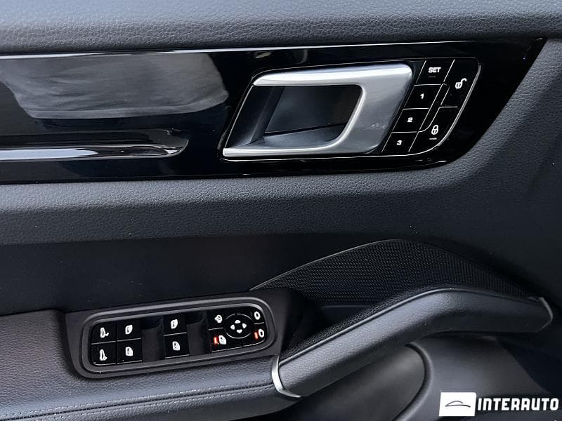 2019 Porsche Cayenne — Miniatură 16