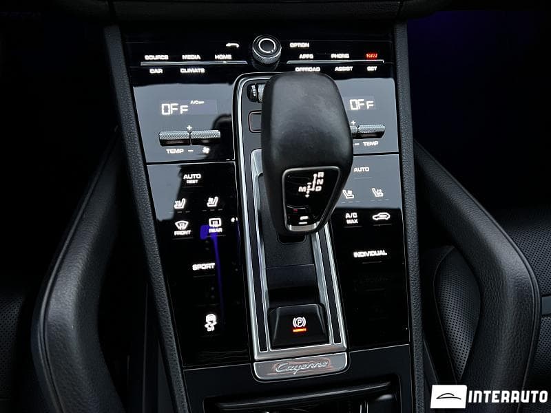 2019 Porsche Cayenne — Miniatură 15