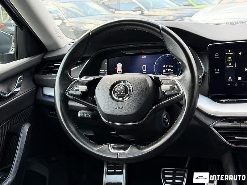 2020 Skoda Octavia — Miniatură 8