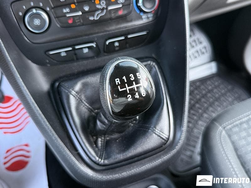 2019 Ford Tourneo Connect — Miniatură 12