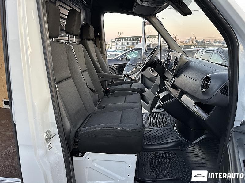 2021 Mercedes Sprinter — Miniatură 12