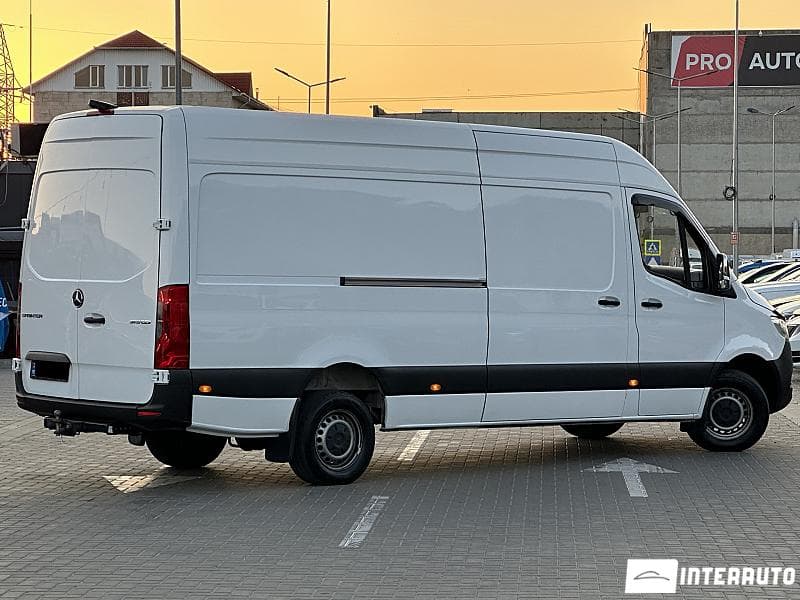 2021 Mercedes Sprinter — Miniatură 3