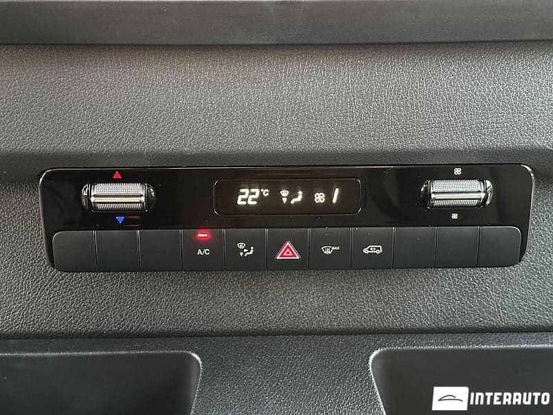 2021 Mercedes Sprinter — Miniatură 11