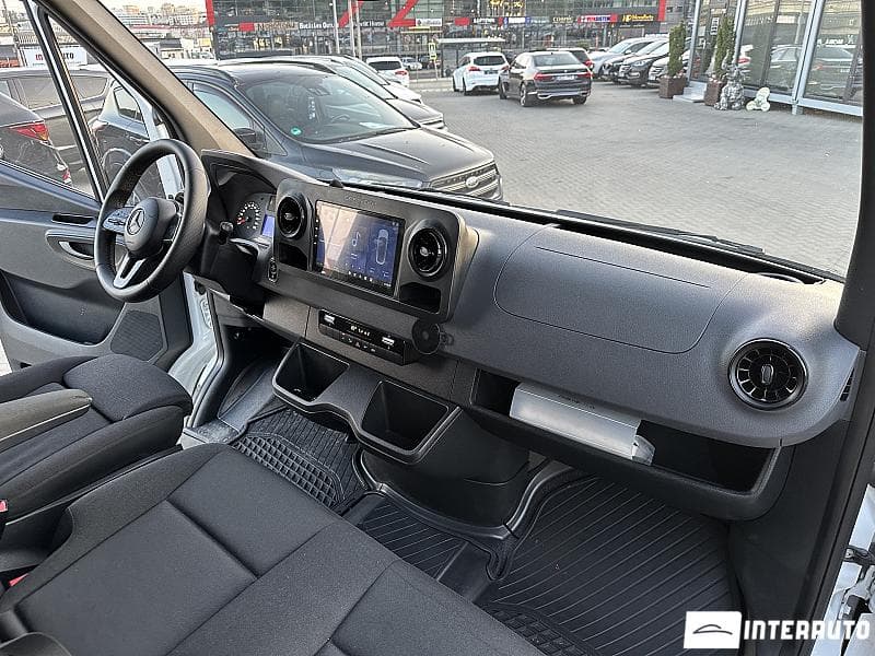 2021 Mercedes Sprinter — Miniatură 6