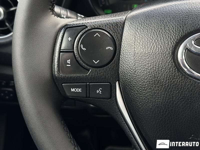 Toyota Auris 2018 — Миниатюра 10