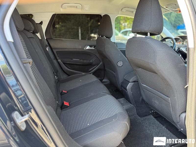 Peugeot 308 2019 — Миниатюра 17