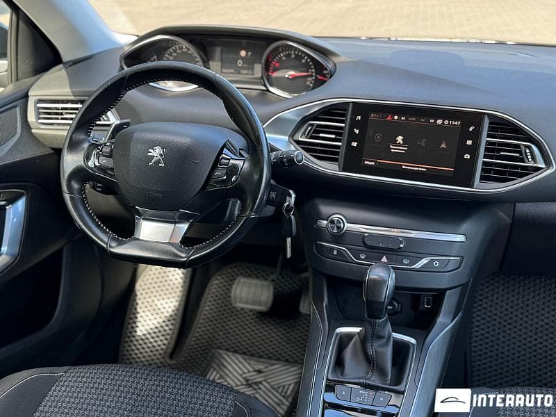 Peugeot 308 2019 — Миниатюра 10