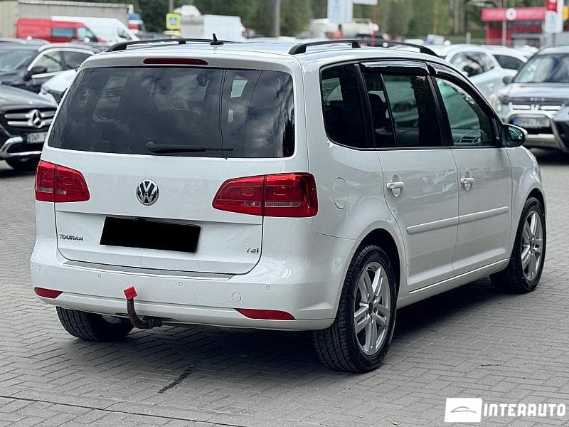 Volkswagen Touran 2011 — Миниатюра 2