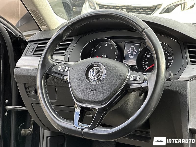 Volkswagen Passat 2017 — Миниатюра 7