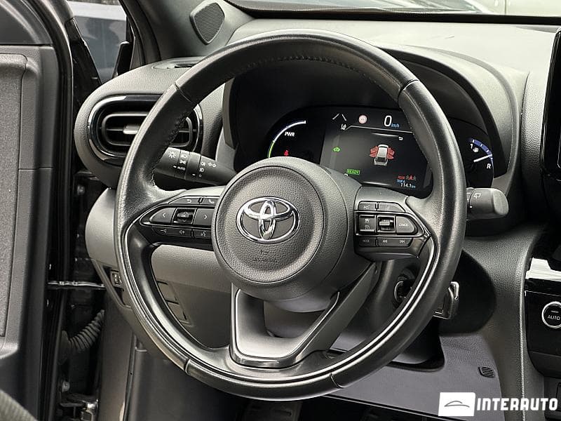 Toyota Yaris Cross 2022 — Миниатюра 7