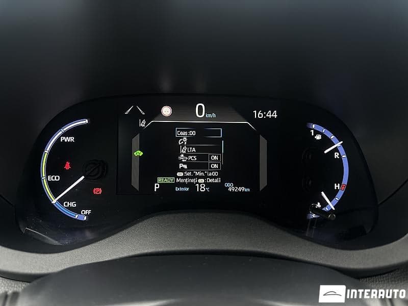 Toyota Yaris Cross 2022 — Миниатюра 8