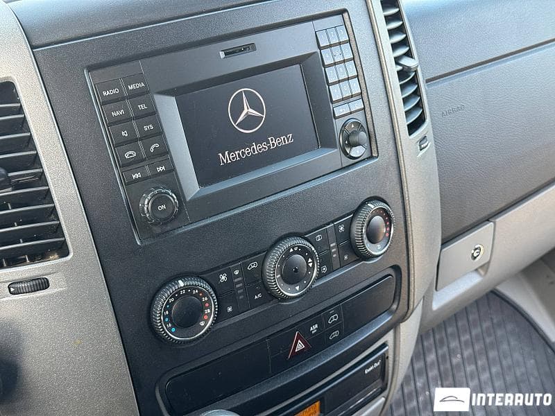 Mercedes Sprinter 2016 — Миниатюра 9