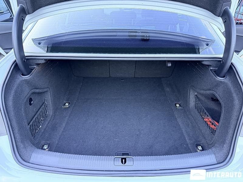 Audi A4 2018 — Миниатюра 16