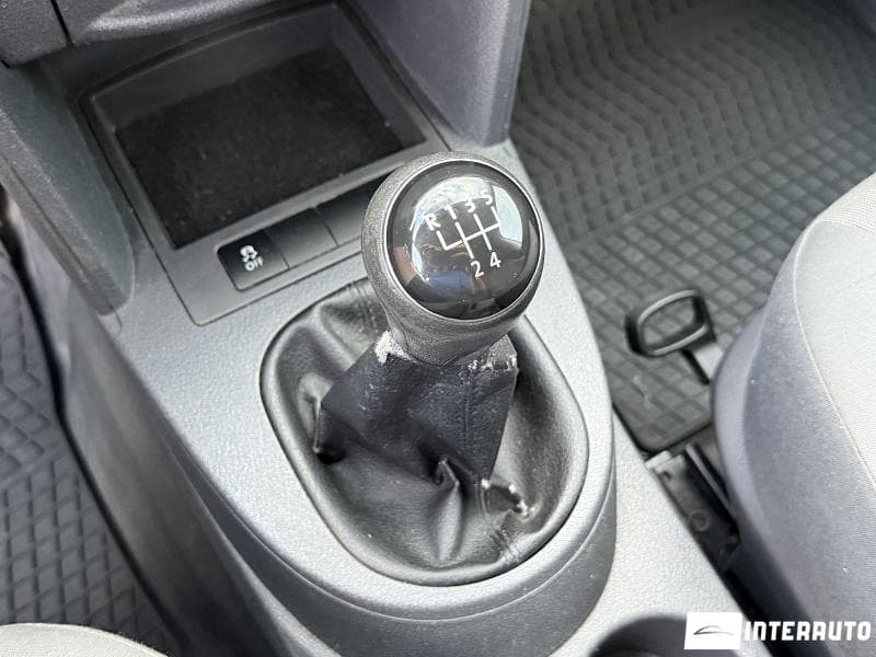2015 Volkswagen Caddy — Miniatură 11