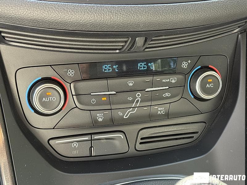 2015 Ford C-MAX — Miniatură 12