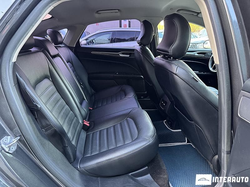 2018 Ford Fusion — Miniatură 18