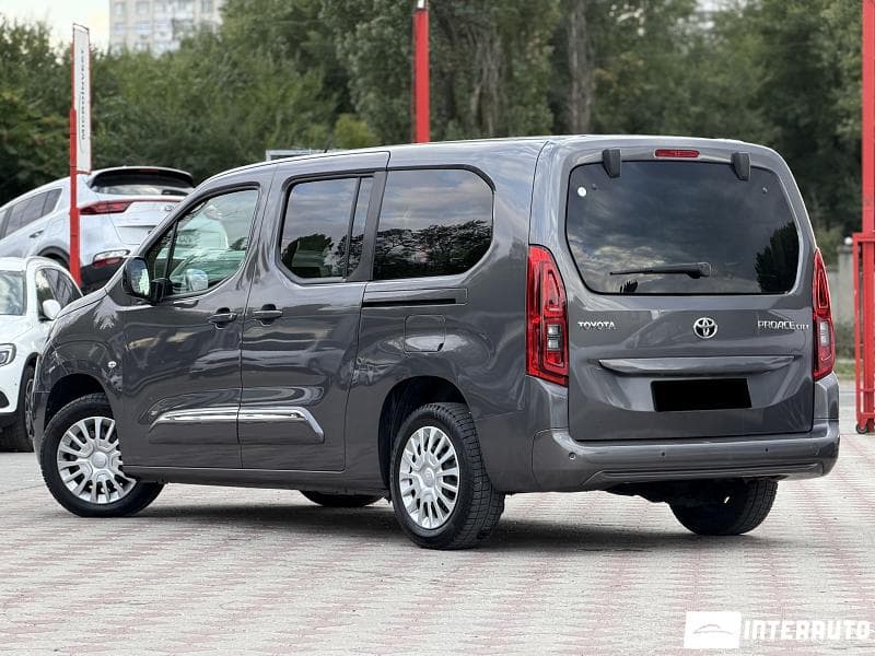 2024 Toyota Proace — Miniatură 3