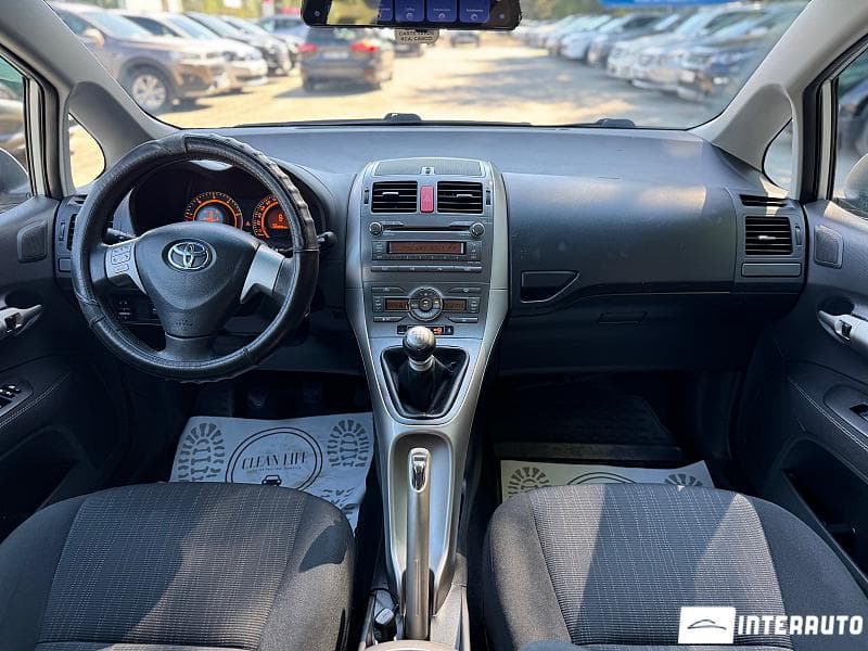 2009 Toyota Auris — Miniatură 9