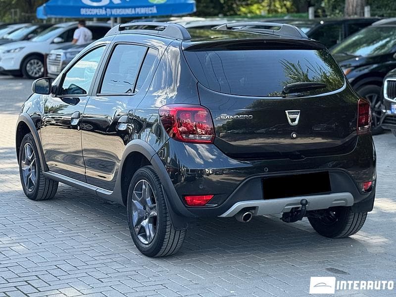 2017 Dacia Sandero Stepway — Miniatură 4