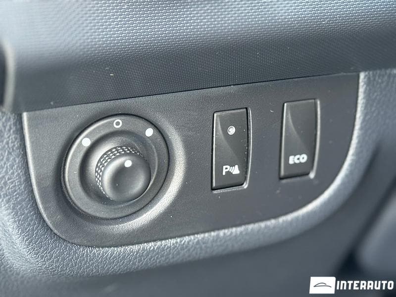 2017 Dacia Sandero Stepway — Miniatură 8