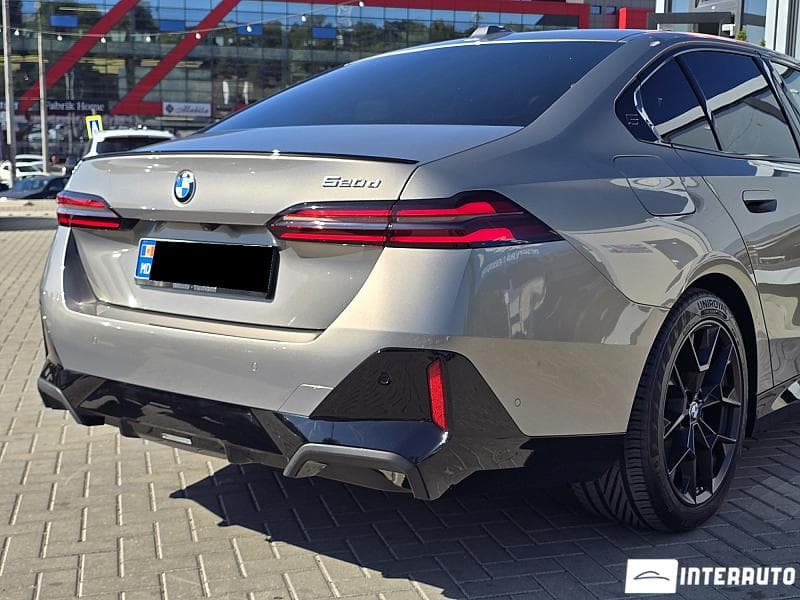 2024 BMW 520 — Miniatură 6