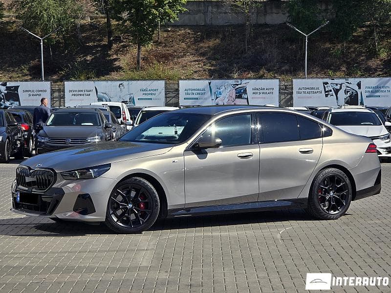 2024 BMW 520 — Miniatură 2
