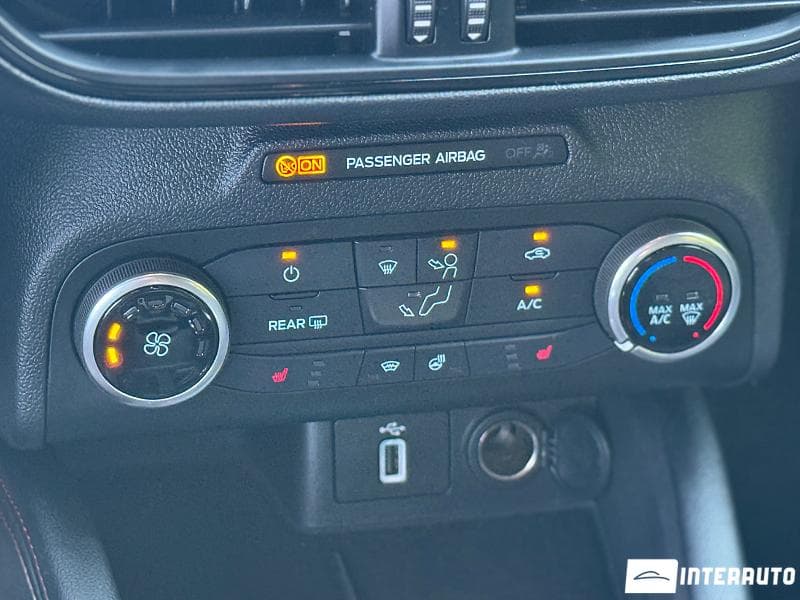 2019 Ford Focus — Miniatură 13