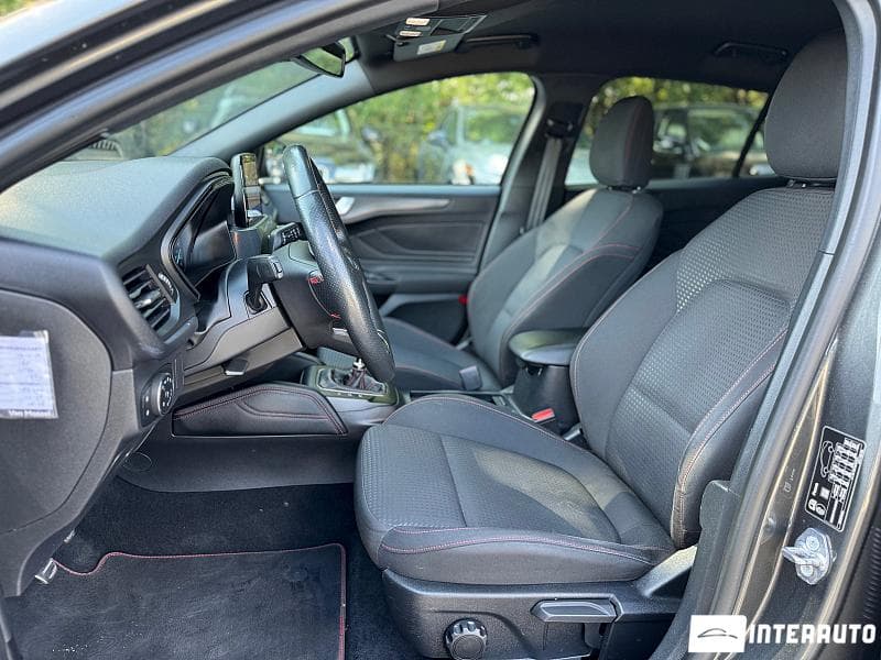 2019 Ford Focus — Miniatură 6