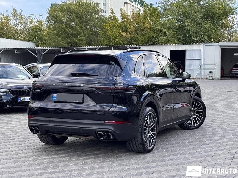 2018 Porsche Cayenne — Miniatură 2