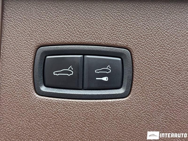 2018 Porsche Cayenne — Miniatură 26