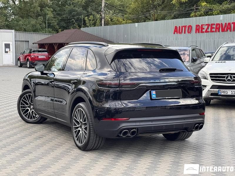 2018 Porsche Cayenne — Miniatură 4