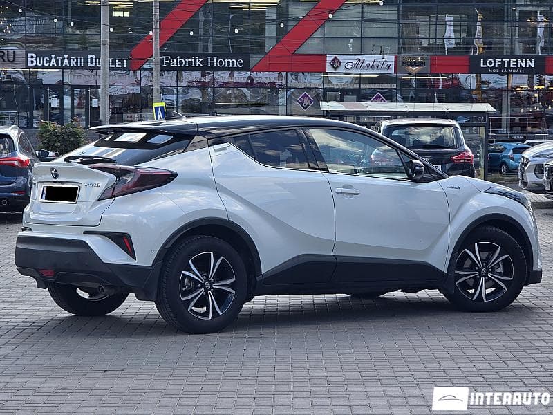 2018 Toyota C-HR — Miniatură 3