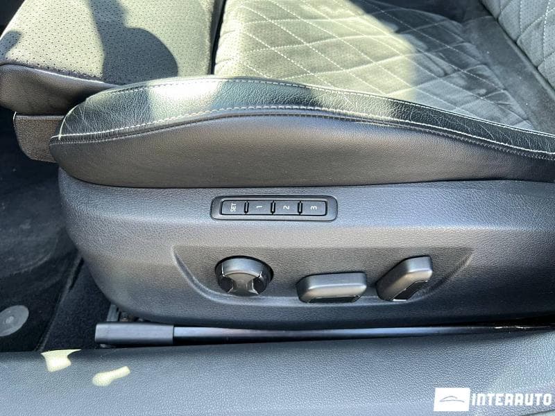 2021 Skoda Superb — Miniatură 15