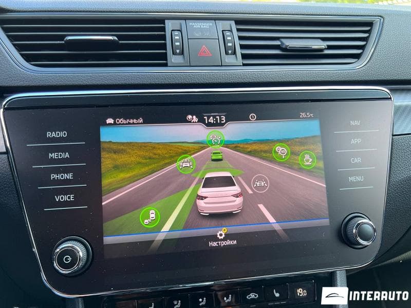 2021 Skoda Superb — Miniatură 12