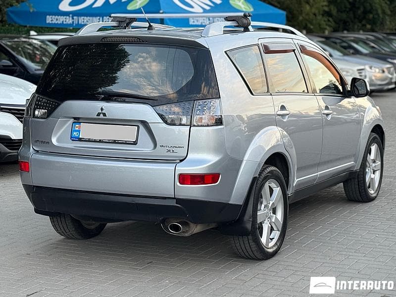 2008 Mitsubishi Outlander — Miniatură 2