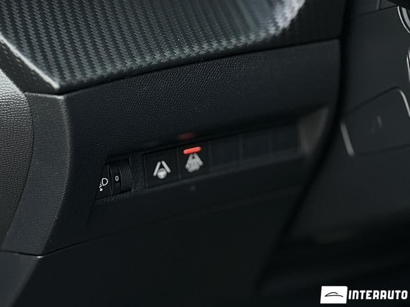 2020 Peugeot 2008 — Miniatură 7