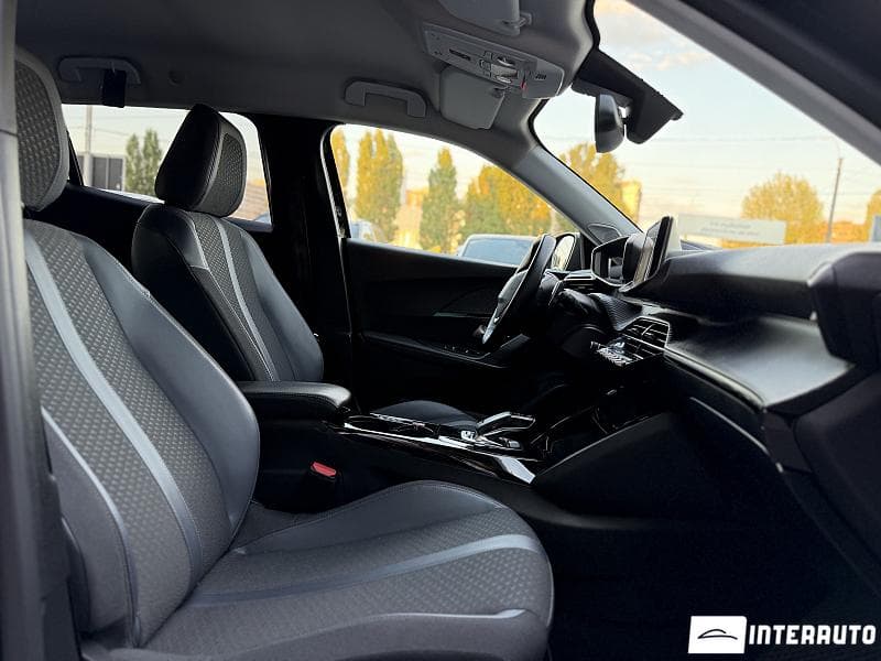 2020 Peugeot 2008 — Miniatură 18
