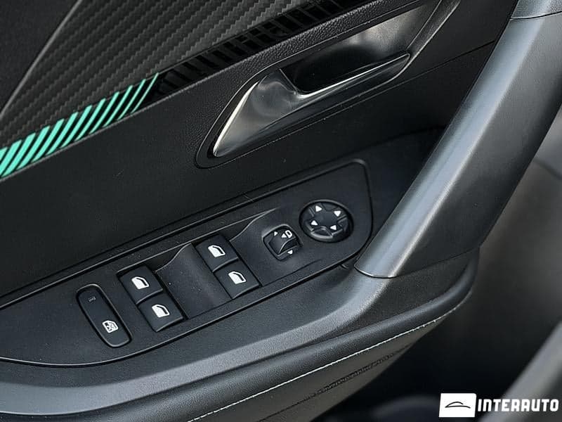 2020 Peugeot 2008 — Miniatură 6