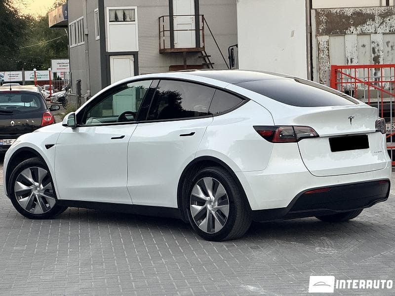 2021 Tesla Model Y — Miniatură 2