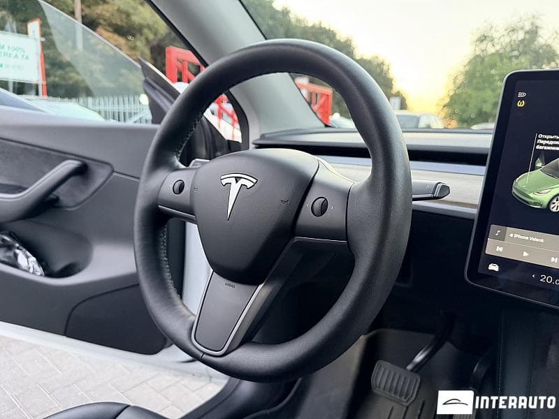 2021 Tesla Model Y — Miniatură 11