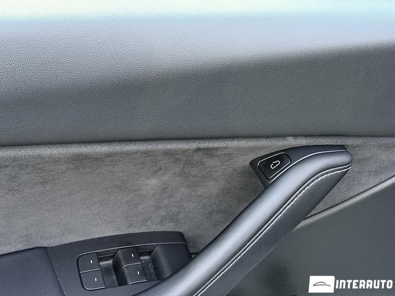 2021 Tesla Model Y — Miniatură 15
